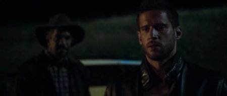 Красный залив (2016)